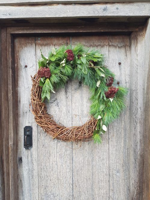 Evergreen twig wreath